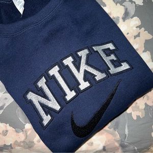 Nike Embroidered Crewneck